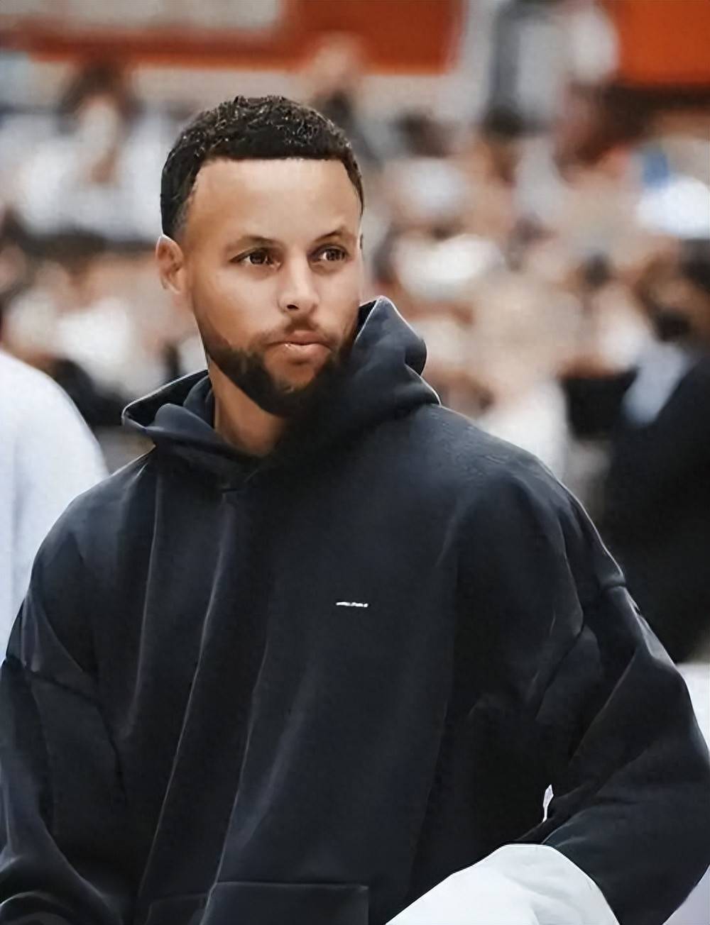 现出了明显 现出了明显