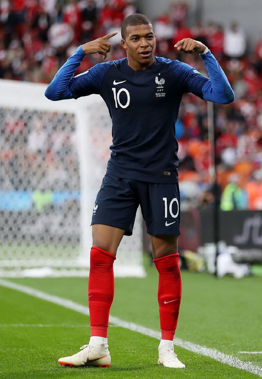 公推昨日稳稳拿下！！五大联赛回归！ 周四002 巴塞罗那vs奥萨苏纳 急需拿分