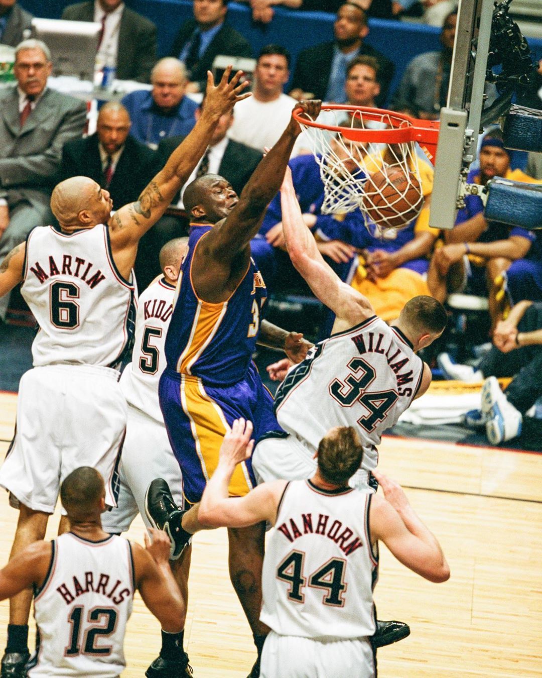 王柏融连续安打回暖