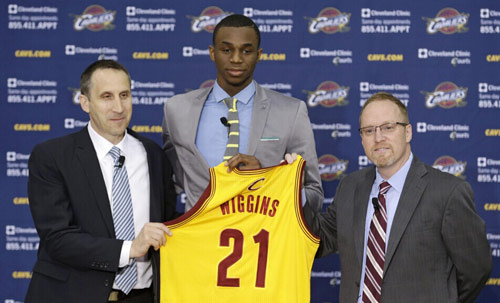 历压缩成一 历压缩成一